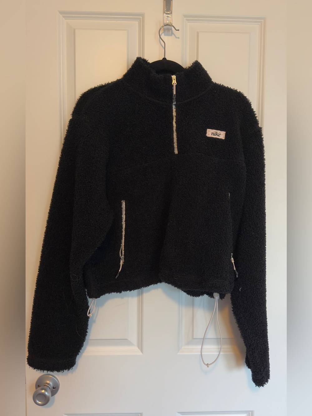 Nike Women's Therma-FIT Sherpa/Plush 1/2-Zip cropped pullover fleece